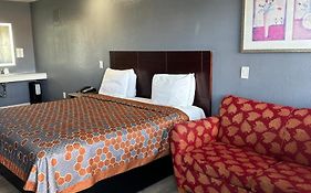 Fireside Inn By The Beach Boardwalk & Bowling